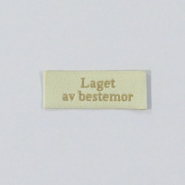 Hovedbilde Vevd merkelapp Laget av bestemor